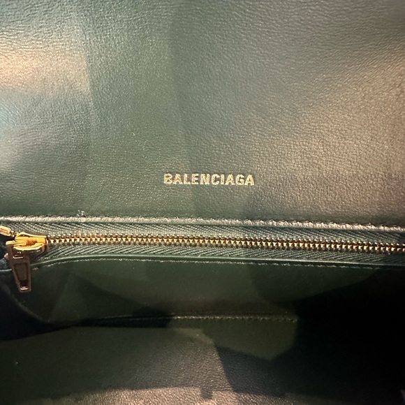 💗SOLD💗HOURGLASS SMALL HANDBAG CROCODILE EMBOSSED - Picture 3 of 7